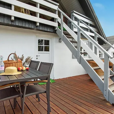 Beautiful In With Kitchen Laeso