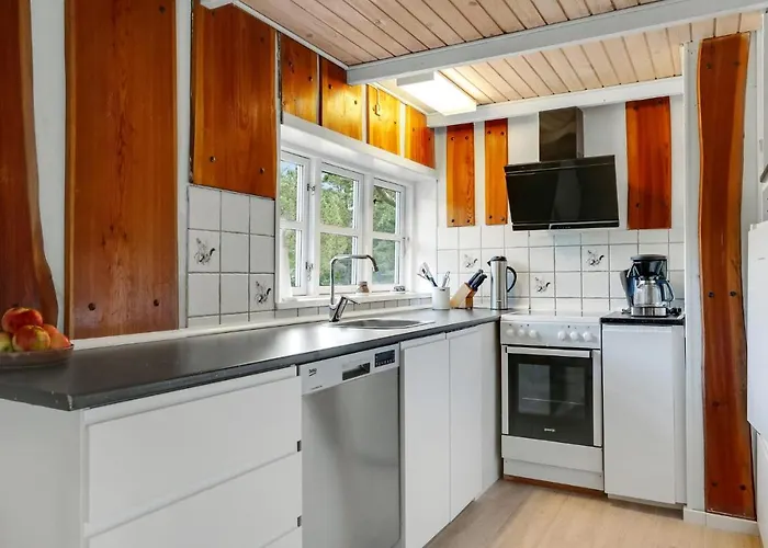 Beautiful In With Kitchen Дом отдыха